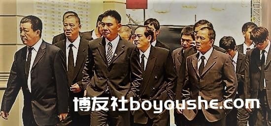 澳门往事:向氏兄弟猛龙过江,进军赌场分羹被阻,铩羽而归
澳门往事:向氏兄弟猛龙过江,进军赌场分羹被阻,铩羽而归