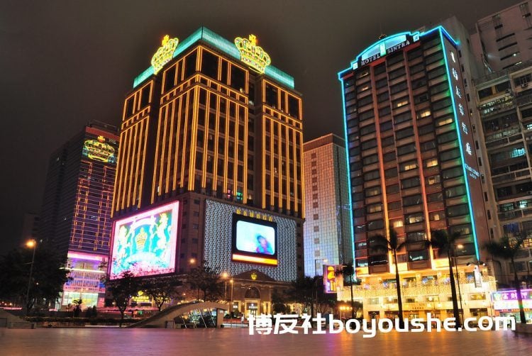 英皇娱乐酒店因终止博彩收入中期业绩录得2,000万美元亏损
英皇娱乐酒店因终止博彩收入中期业绩录得2,000万美元亏损