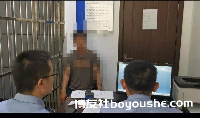 通过网络招揽60多人赌博 包头市公安局破获一起网络赌博案
通过网络招揽60多人赌博 包头市公安局破获一起网络赌博案
