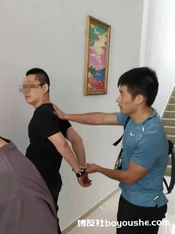 嘉兴公安抓获跨境赌博嫌疑人2345人!
嘉兴公安抓获跨境赌博嫌疑人2345人!