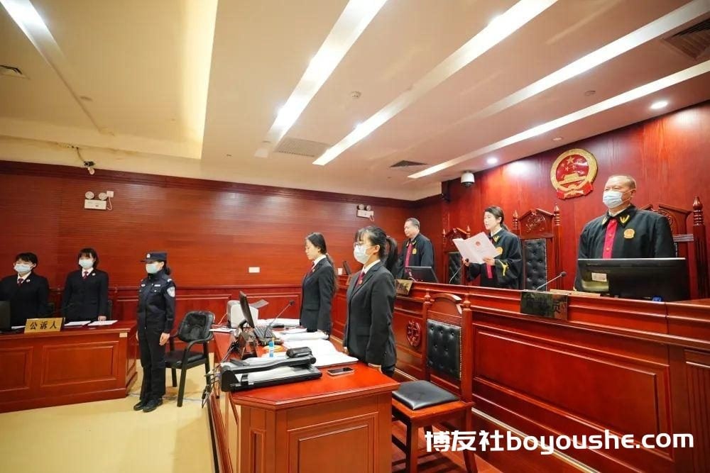 1亿赌资,21人获刑!跨境赌博犯罪案件在西安周至落锤
1亿赌资,21人获刑!跨境赌博犯罪案件在西安周至落锤