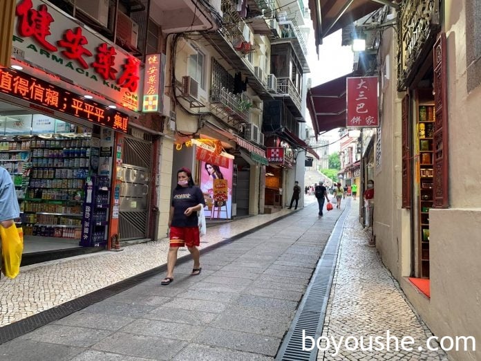 澳门上半年非博彩消费133亿 次季人均消费按季跌8%
澳门上半年非博彩消费133亿 次季人均消费按季跌8%