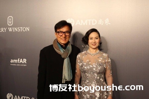 再卖美高梅国际持股套利 何超琼背后打什么算盘?
再卖美高梅国际持股套利 何超琼背后打什么算盘?