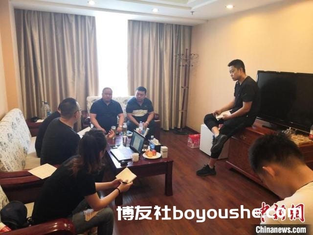 从60.5元到3.4亿元 江苏镇江警方挖出跨境网络赌博团伙
从60.5元到3.4亿元 江苏镇江警方挖出跨境网络赌博团伙